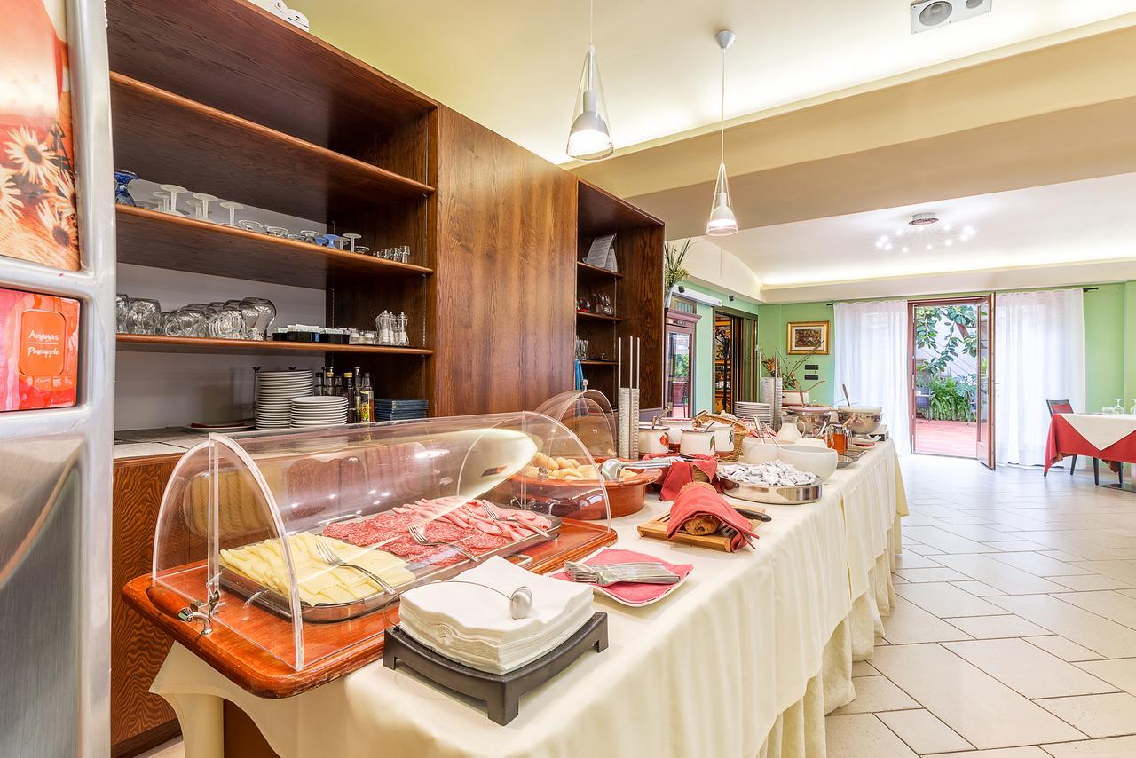 סנטה מריה נברזה Hotel Santa Maria מראה חיצוני תמונה